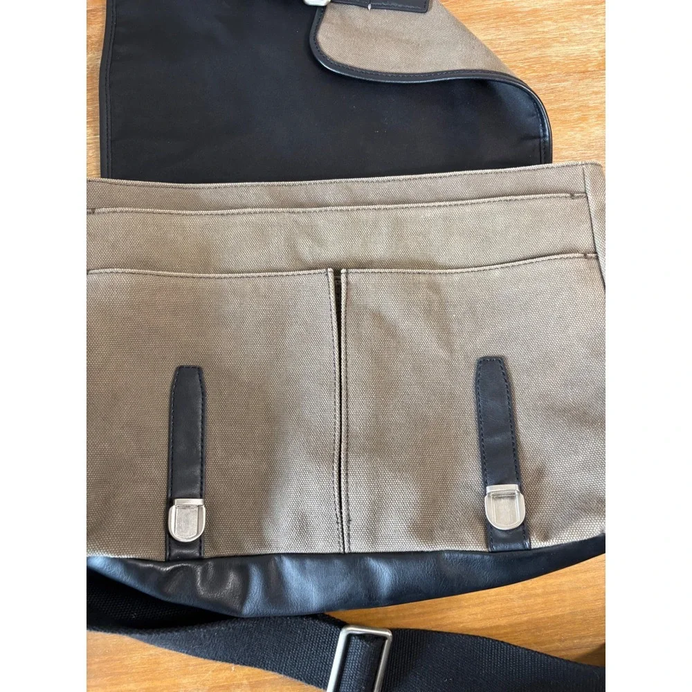Fossil Messenger Bag Olive Green Canvas Black Trim Crossbody Laptop Satchel